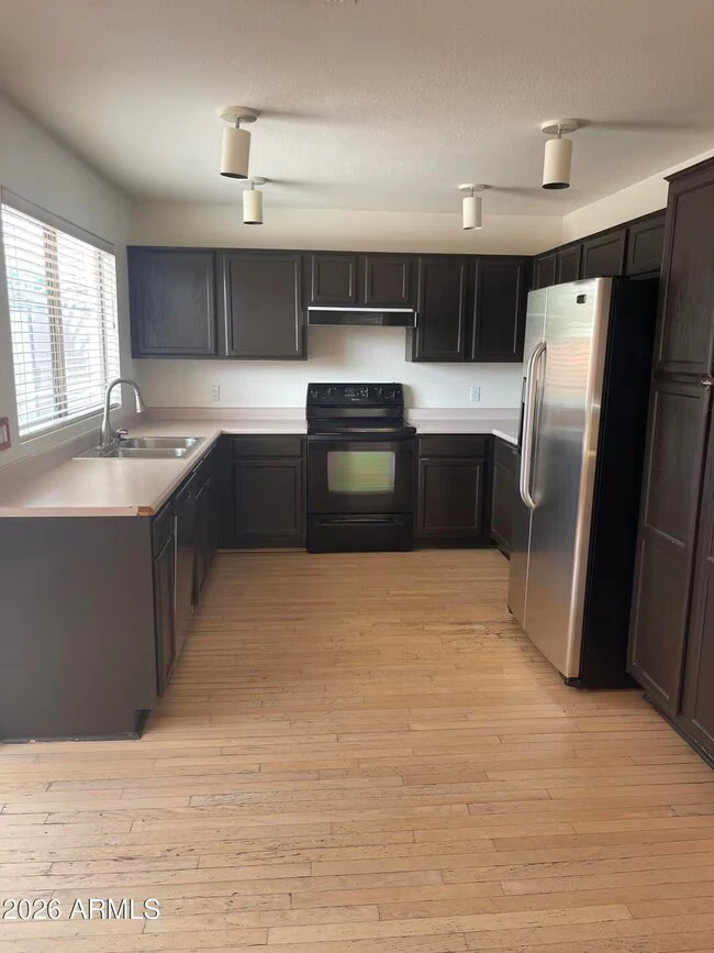 4727 E Goldfinch Gate Ln Phoenix, AZ 85044 photo 4