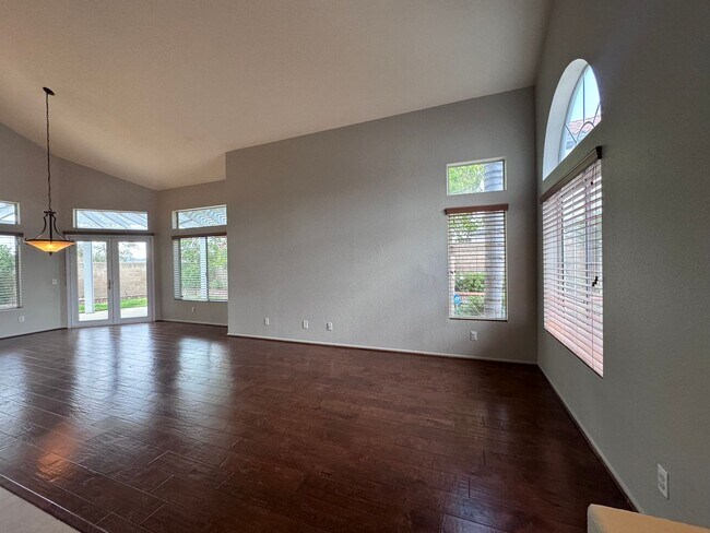 24943 Avenida Sombra Murrieta, CA 92563 photo 4