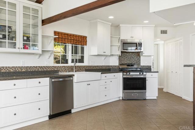 835 Barsby St Vista, CA 92084