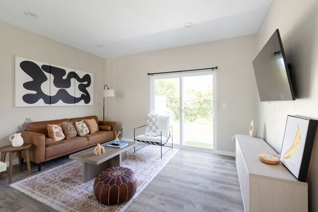 6237 Hobart St San Diego, CA 92115 photo 4