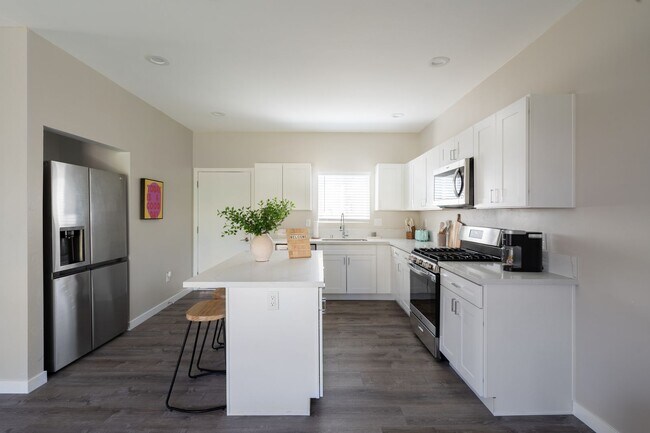 6237 Hobart St San Diego, CA 92115