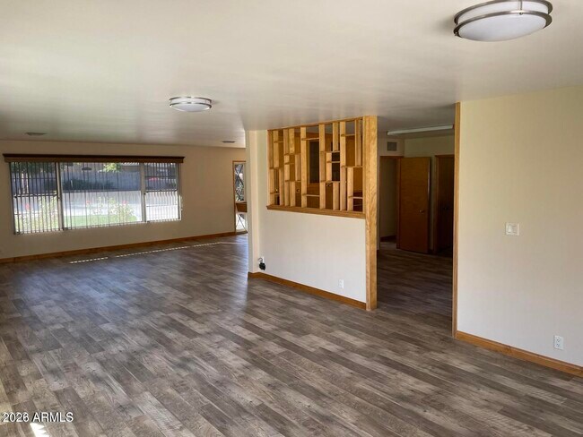 375 S Buena Vista Ave Gilbert, AZ 85296 photo 4