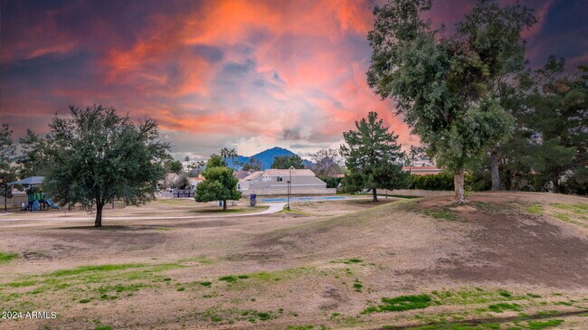 7350 N Vía Paseo Del Sur Scottsdale, AZ 85258 photo 2
