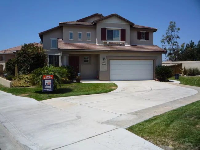 889 Camino La Paz Chula Vista, CA 91910