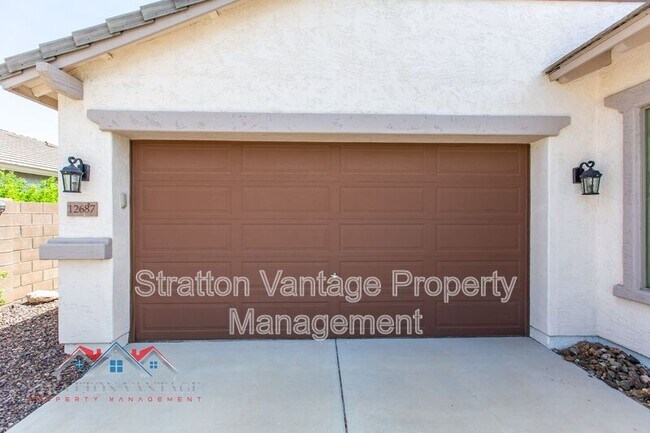12687 W Lowden Rd Peoria, AZ 85383 photo 4