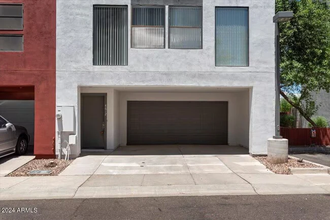 4612 E Culver St Phoenix, AZ 85008 photo 2