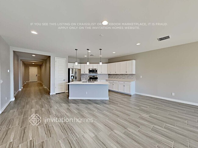 18767 W Cortez St Surprise, AZ 85388 photo 5