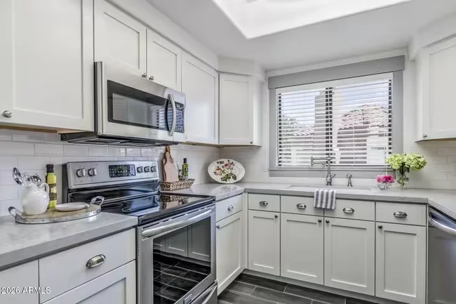 7575 E Indian Bend Rd Scottsdale, AZ 85250 photo 2