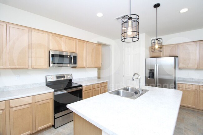1596 W Hopi Dr Coolidge, AZ 85128 photo 3