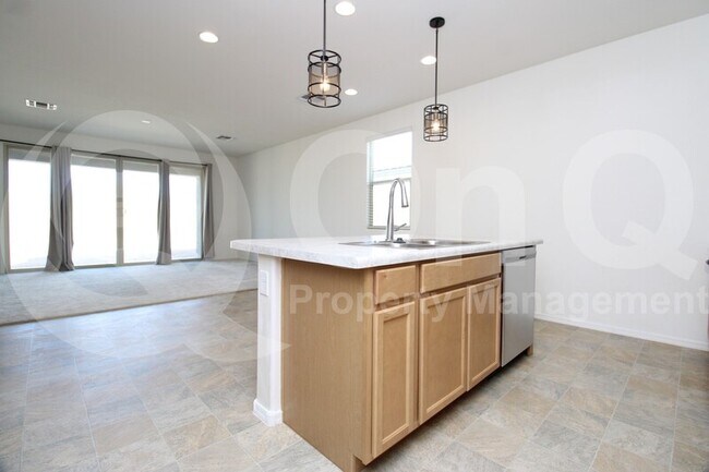 1596 W Hopi Dr Coolidge, AZ 85128 photo 4