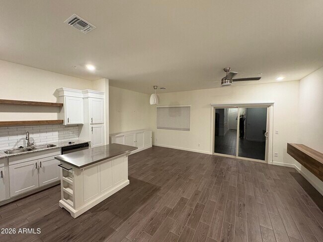 2264 W Laurie Ln Phoenix, AZ 85021 photo 3