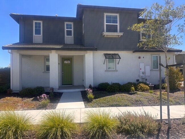 2476 Laramie Cir Fairfield, CA 94533