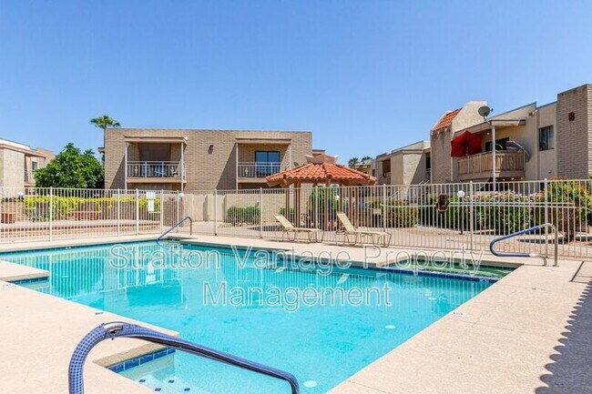 16635 N Cave Creek Rd Phoenix, AZ 85032 photo 2