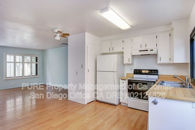 2263 Caminito Pajarito San Diego, CA 92107 photo 5