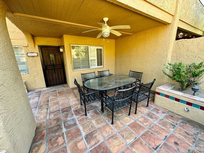 8404 N Central Ave Phoenix, AZ 85020 photo 2