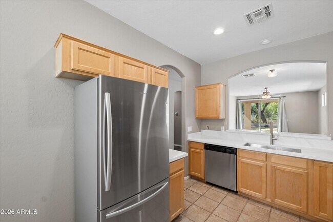 2519 E Fremont Rd photo 5