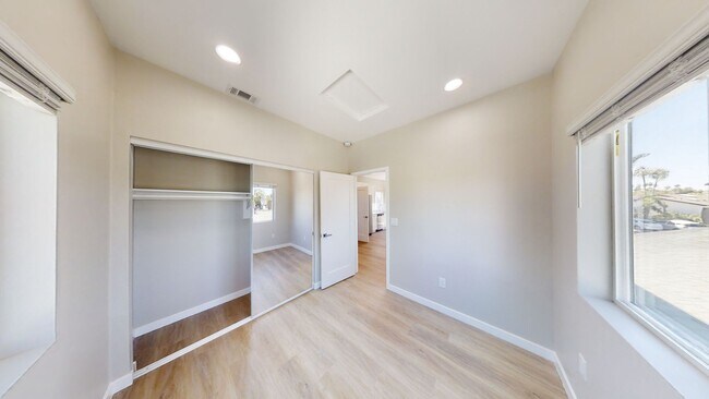 5007 La Dorna St San Diego, CA 92115 photo 5