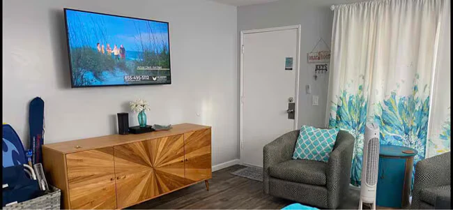 4667 Ocean Blvd San Diego, CA 92109 photo 3