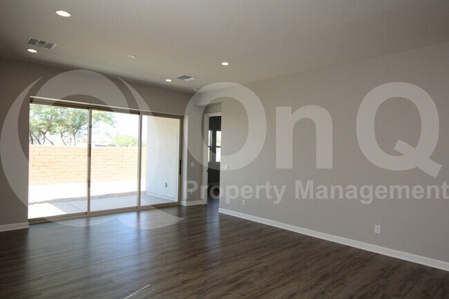 15568 S 181st Ln Goodyear, AZ 85338 photo 5