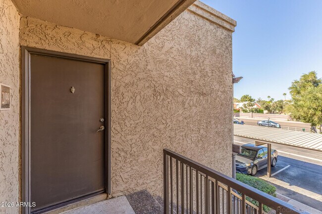 5995 N 78th St Scottsdale, AZ 85250 photo 2