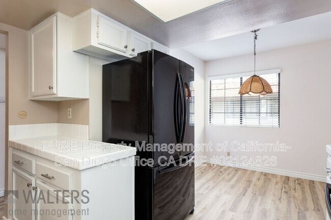 7906 Mission Vista Dr San Diego, CA 92120 photo 3