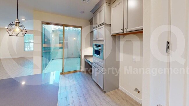 3855 S McQueen Rd Chandler, AZ 85286 photo 3