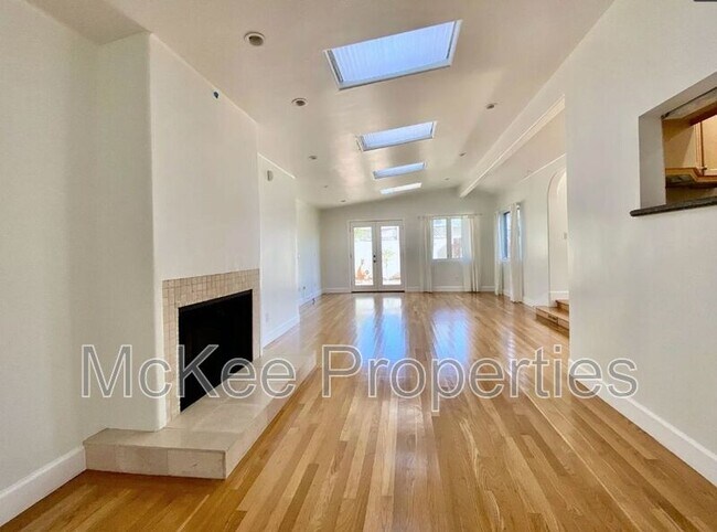 517 5th St Coronado, CA 92118 photo 5