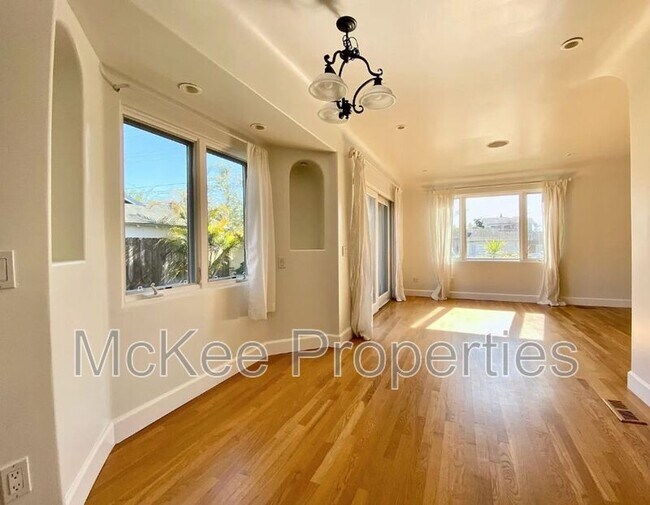 517 5th St Coronado, CA 92118 photo 4