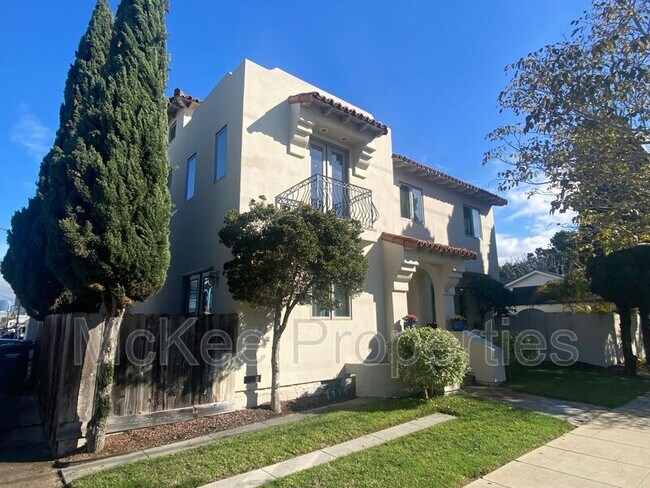 517 5th St Coronado, CA 92118 photo 2