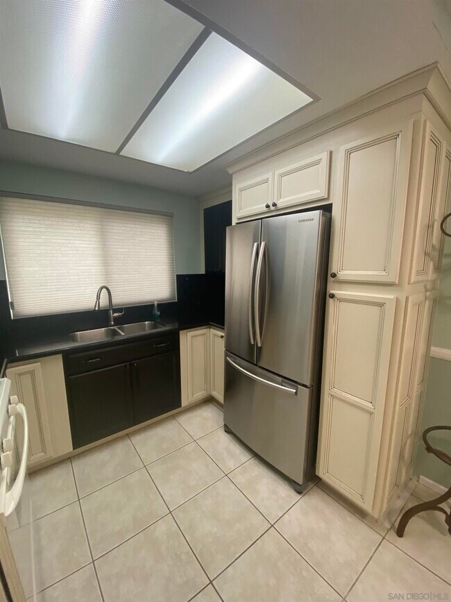 9840 Shirley Gardens Dr Santee, CA 92071 photo 5