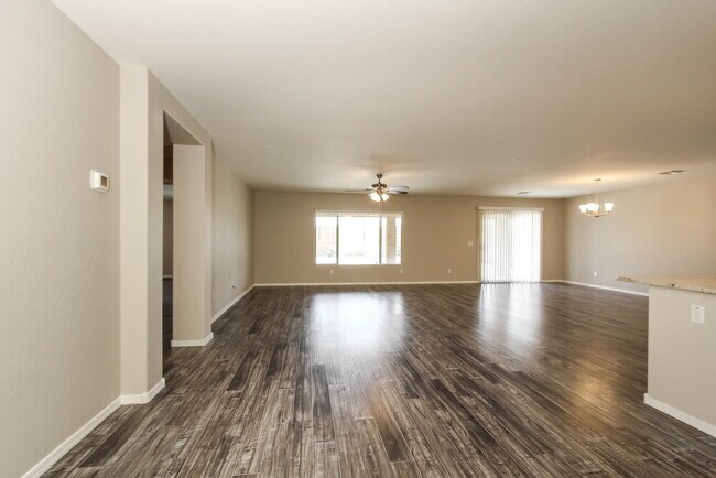 7529 W St Kateri Dr Phoenix, AZ 85339 photo 3