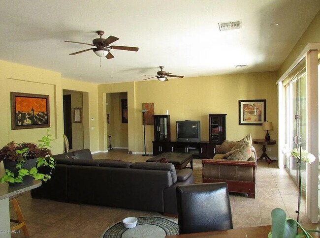 8628 S 21st Pl Phoenix, AZ 85042 photo 5