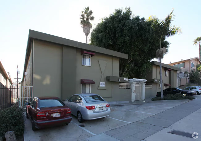 2855-2865 A St San Diego, CA 92102 photo 5