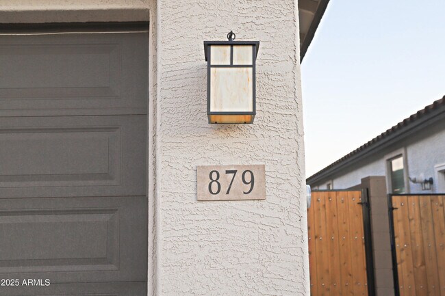 879 W Finch Dr Queen Creek, AZ 85140 photo 4