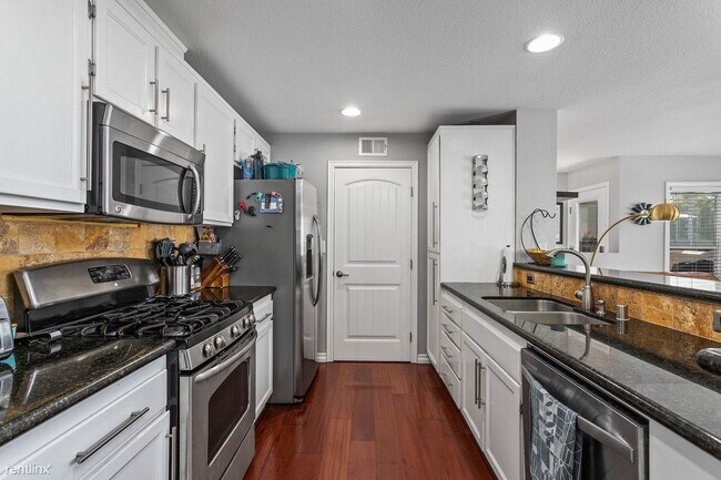 5030 Gavilan Way Oceanside, CA 92057 photo 4