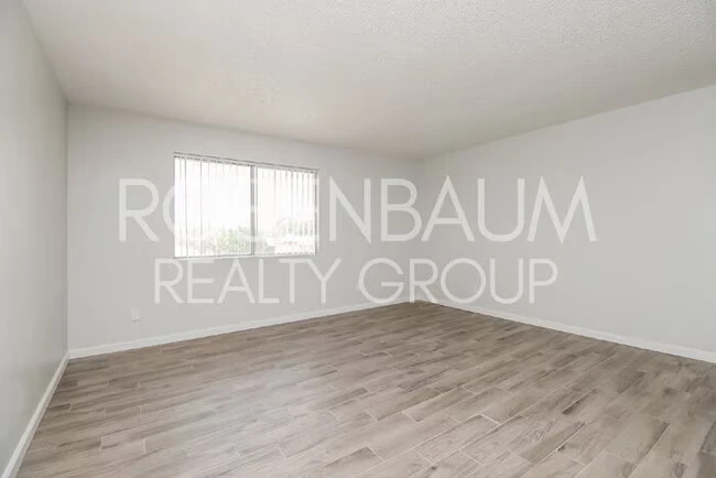 1050 W University Dr Mesa, AZ 85201 photo 4