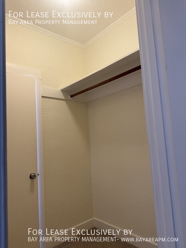 345 Forest St Palo Alto, CA 94301 photo 4