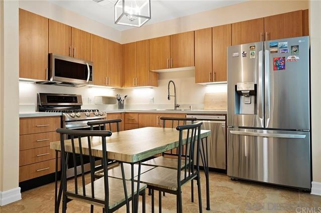 525 Eleventh Ave San Diego, CA 92101 photo 3