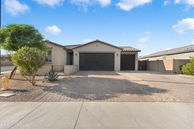 24194 W Whyman Ave Buckeye, AZ 85326 photo 2