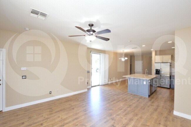 4249 E Santa Fe Ln Gilbert, AZ 85297 photo 3