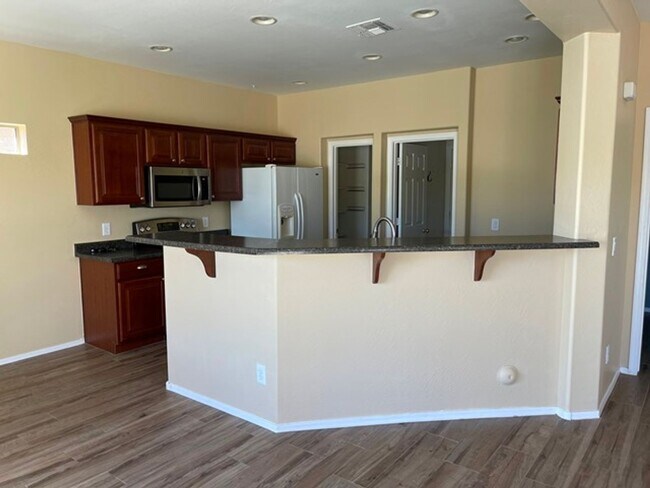 16561 N 175th Dr Surprise, AZ 85388 photo 5