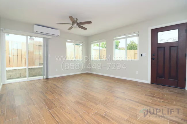 10171 Empress Ave San Diego, CA 92126 photo 4