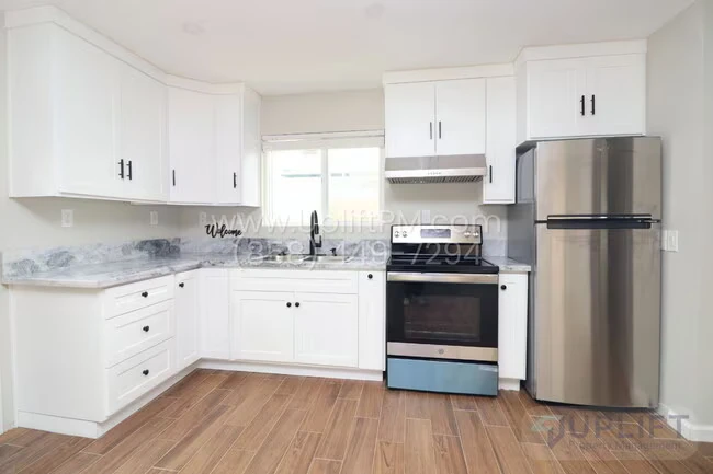 10171 Empress Ave San Diego, CA 92126 photo 5