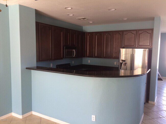 15164 N 173rd Ln Surprise, AZ 85388 photo 4
