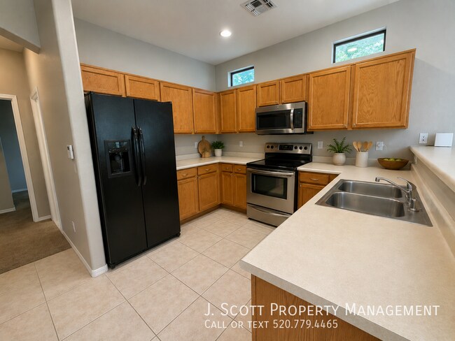 7208 S 30th St Phoenix, AZ 85042 photo 4