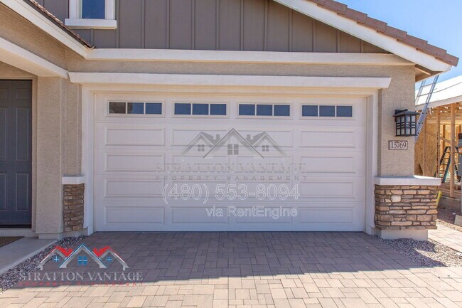 15769 W Voltaire St Surprise, AZ 85379 photo 4