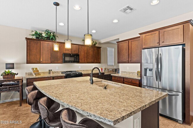 3913 Gold Ridge Rd Wickenburg, AZ 85390 photo 2