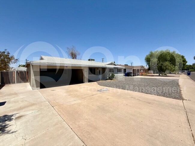 1718 W Auburn St Mesa, AZ 85201 photo 2