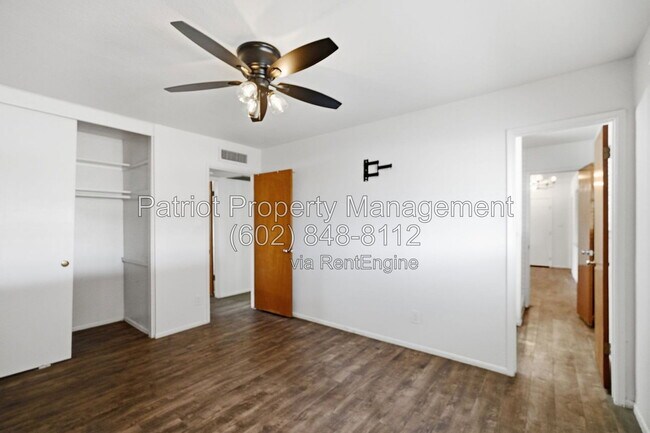 4232 W Keim Dr Phoenix, AZ 85019 photo 5