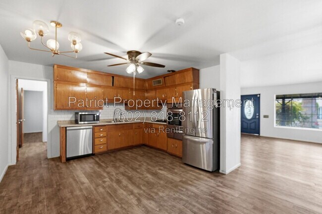 4232 W Keim Dr Phoenix, AZ 85019 photo 3